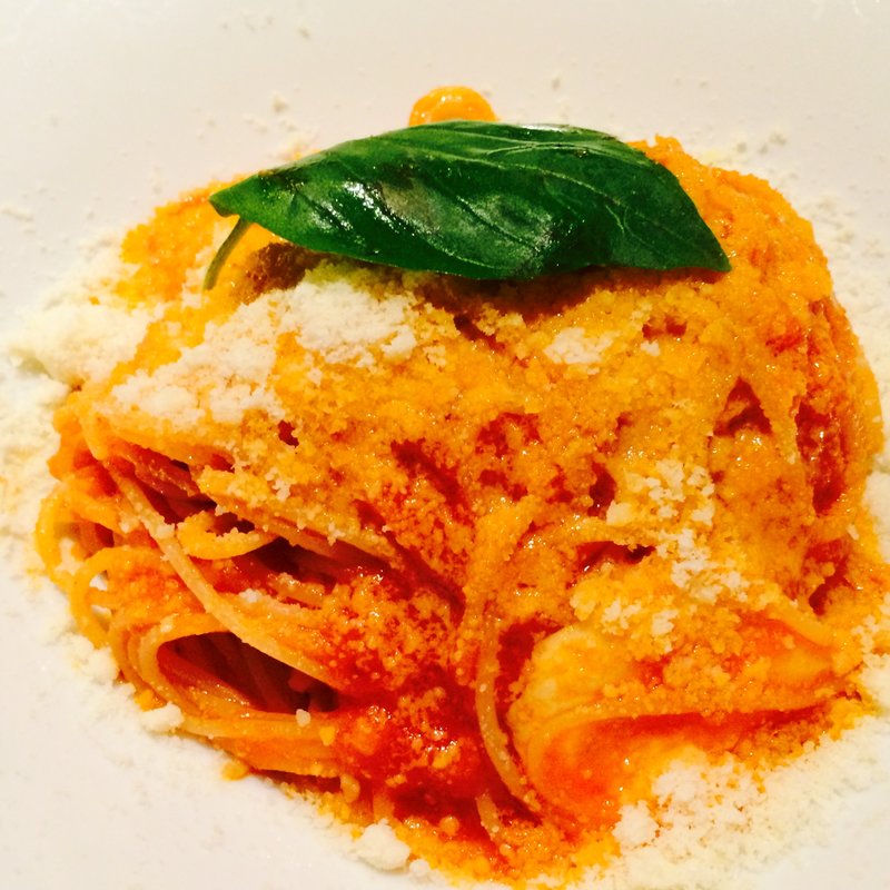 モッツアレラチーズのトマトソースパスタ(Bambi （バンビ）)