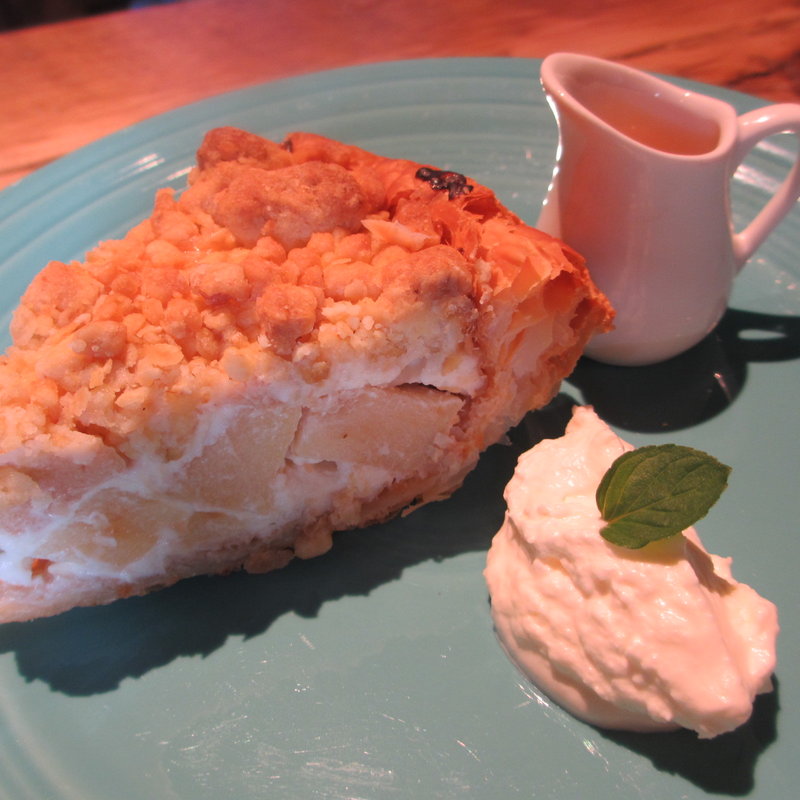 ヨーグルトアップルパイ　アイスクリーム抜き(GRANNY SMITH APPLE PIE & COFFEE 横浜店)