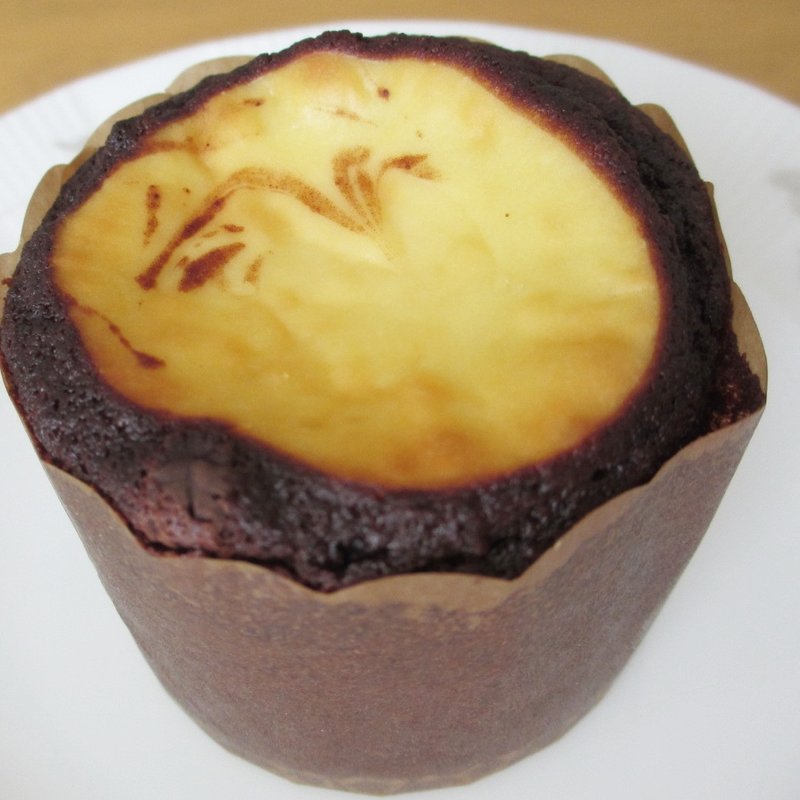 クリームチーズ トップドチョコレート(ミセスエリザベスマフィン ランドマークプラザ店)