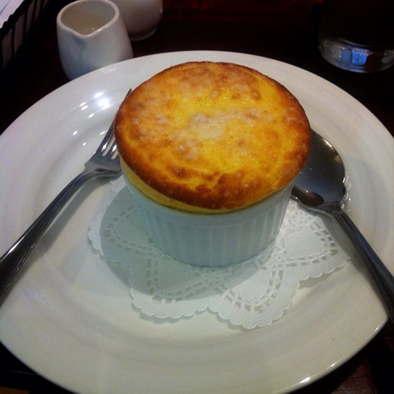 サクランボスフレ(デザートカフェ山川 )