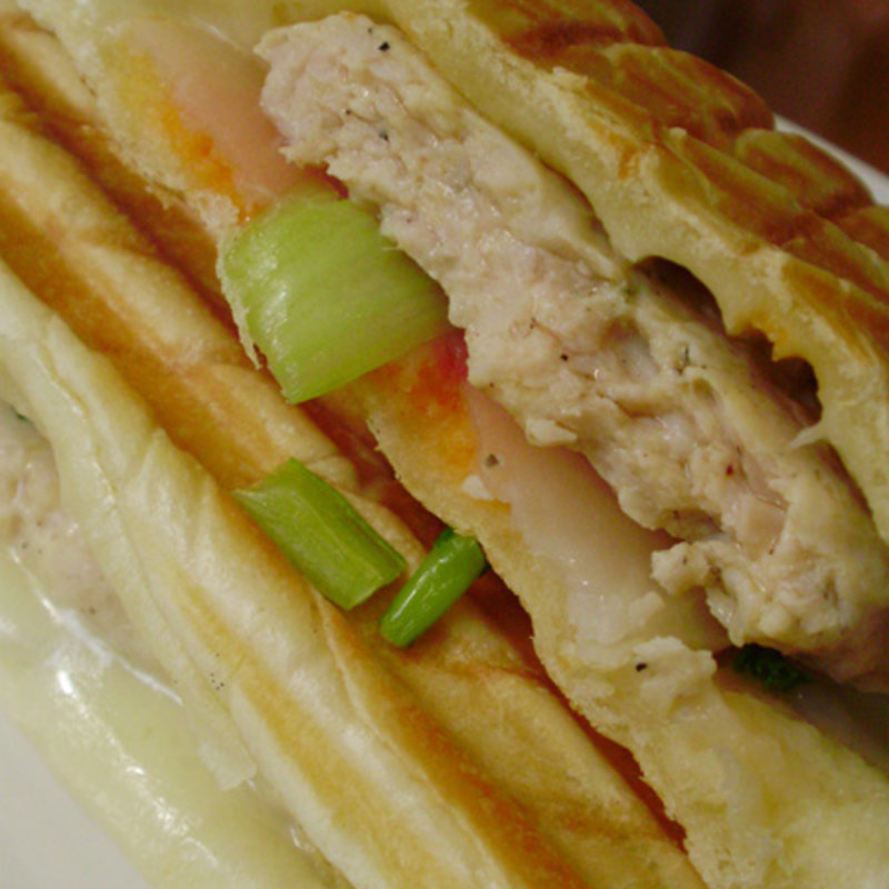 鶏つくねとカブのパニーニ(ジャンニ)