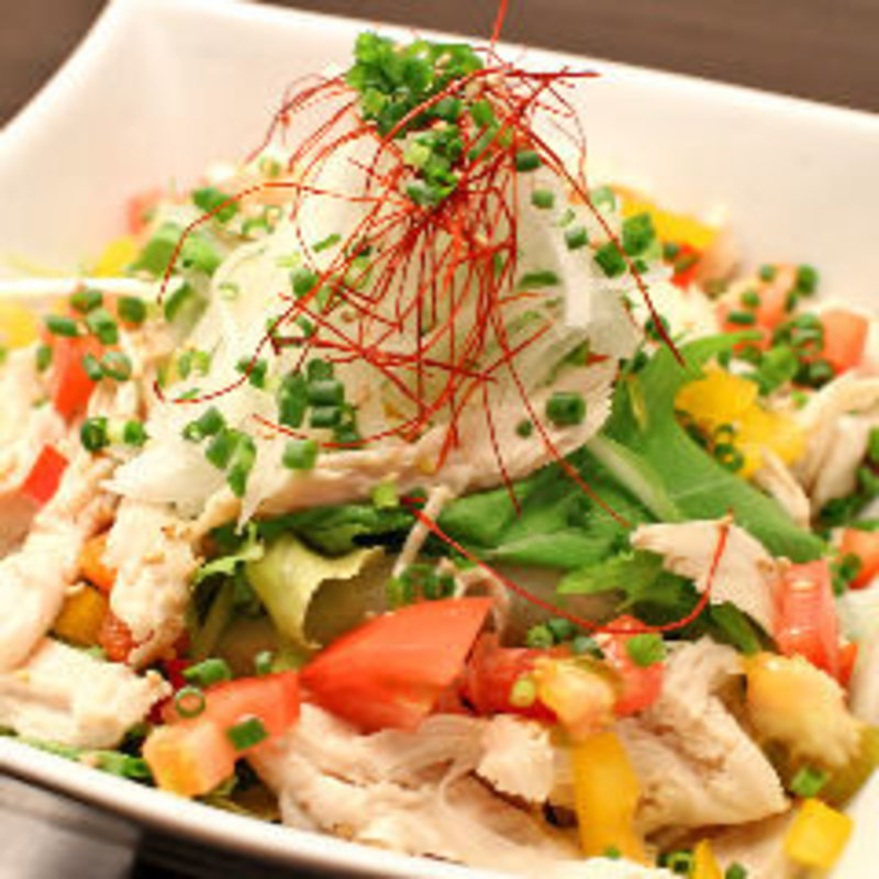 柔らか蒸し鶏のバンバンジーサラダ(はなれ （【旧店名】ほのか　お忍び個室ダイニング　錦糸町駅前店）)