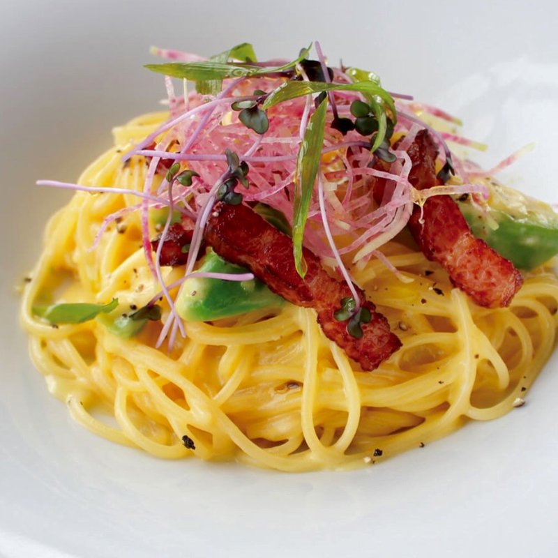 ベーコンとアボガドのカルボナーラ(TOOTH TOOTHParadise Kitchen （トゥーストゥース　パラダイスキッチン）)