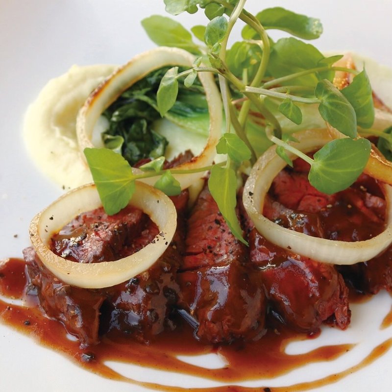 牛バベットじゃがいものピューレ添えトリュフ風味のグレイビーソース(TOOTH TOOTHParadise Kitchen （トゥーストゥース　パラダイスキッチン）)