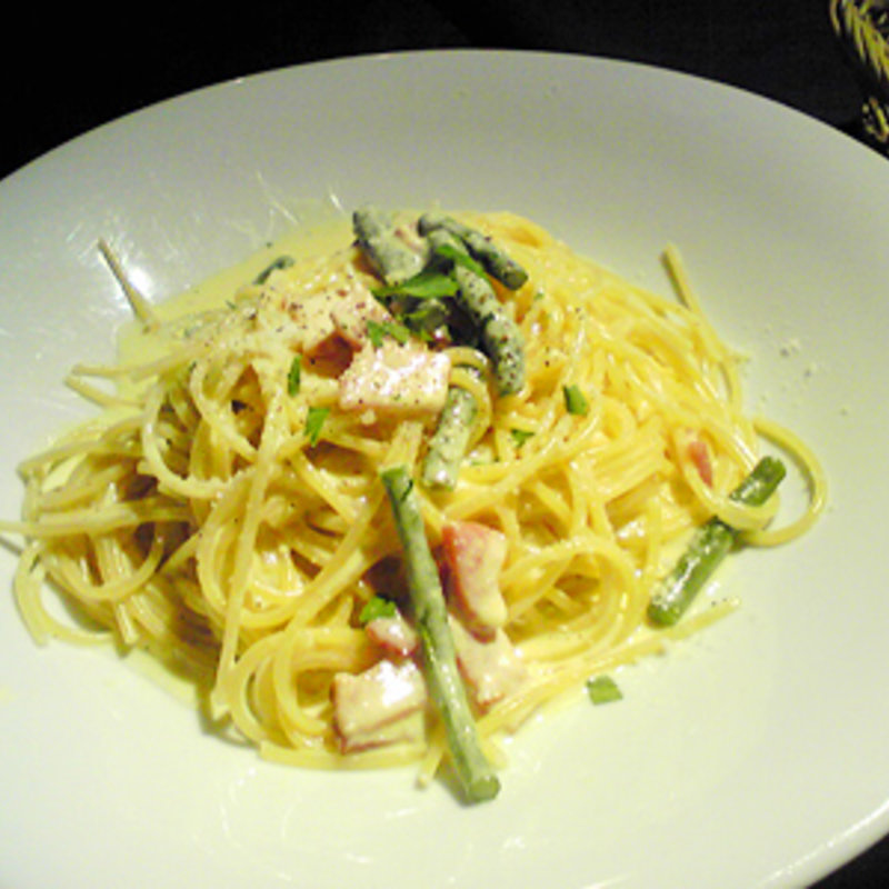 ベーコンといんげんのカルボナーラ(ビソーニョ)