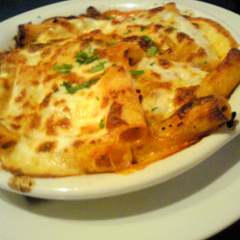 リガトーニのオーブン焼き　(ビソーニョ)