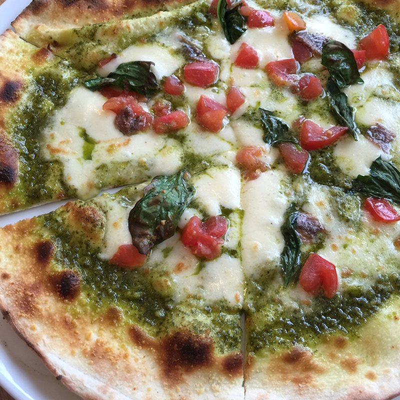 lunchset  ピザ（ジェノベーゼ）(カフィート ハグ （Cafeat Hug）)