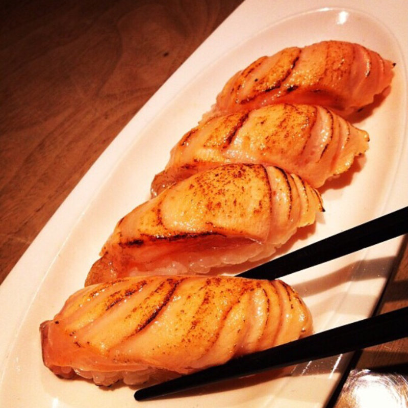 サーモン寿司(博多ほたる 麻布十番店)