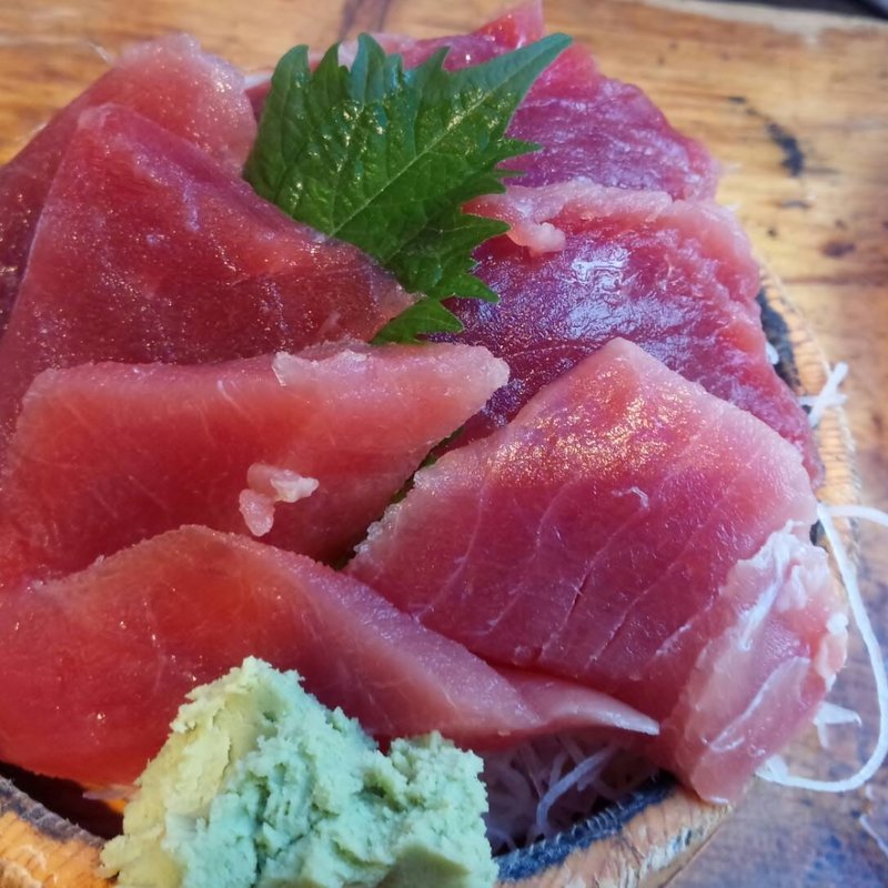 天然まぐろ刺桶(タカマル鮮魚店 本館)