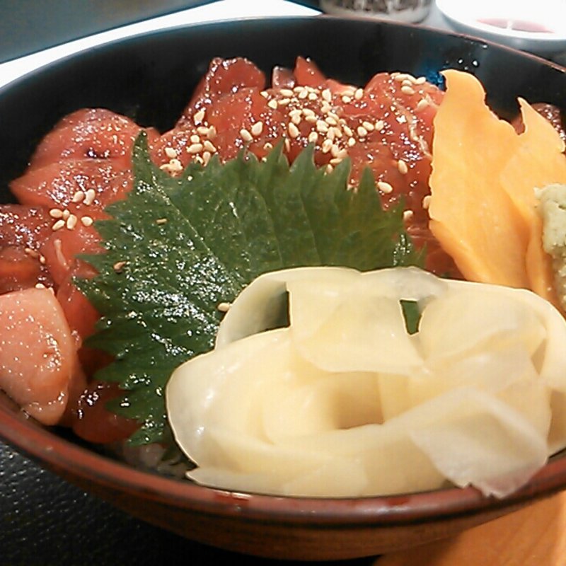 鉄火丼(つきじ鈴富 すし富本店)