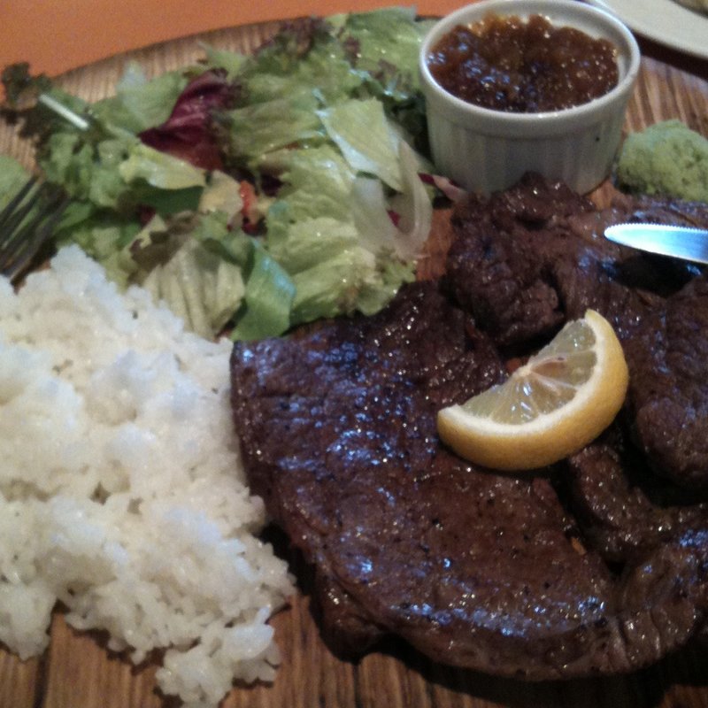 ひとくち肩ロースステーキプレート(スープ・サラダ付き)(Spoon)