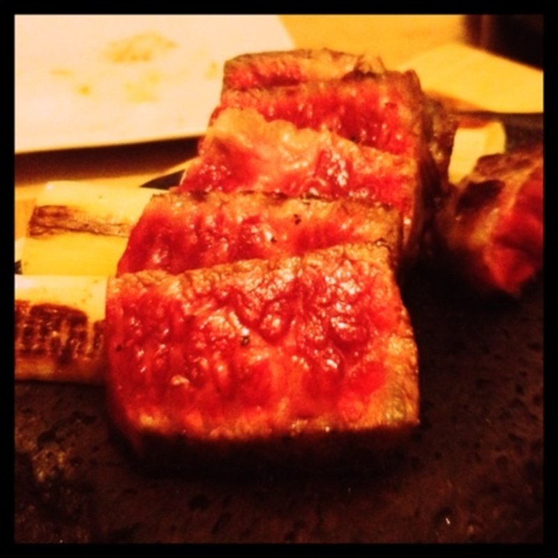 山形牛サーロイン石焼きステーキ 100g(響 品川店 （ヒビキ）)