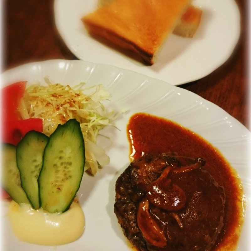 煮込みハンバーグ（トーストセット）(喫茶YOU)