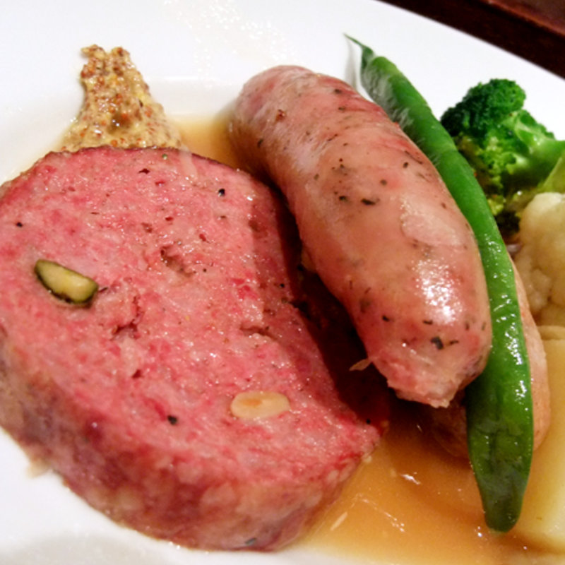 サルシッチャと野菜のボッリート(サルシッチャ・ウノ)