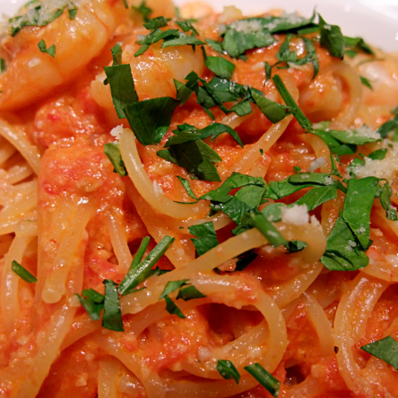 エビのトマトクリームパスタ(サルシッチャ・ウノ)