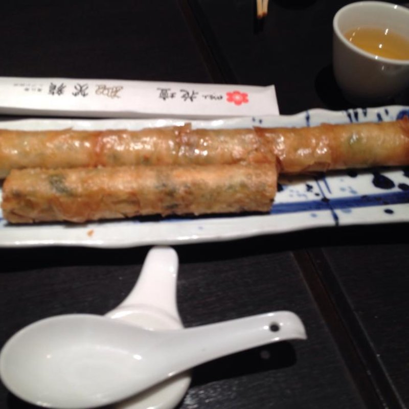 芝海老の旨みと皮のサクサク長い春巻(笑龍　渋谷西武店)