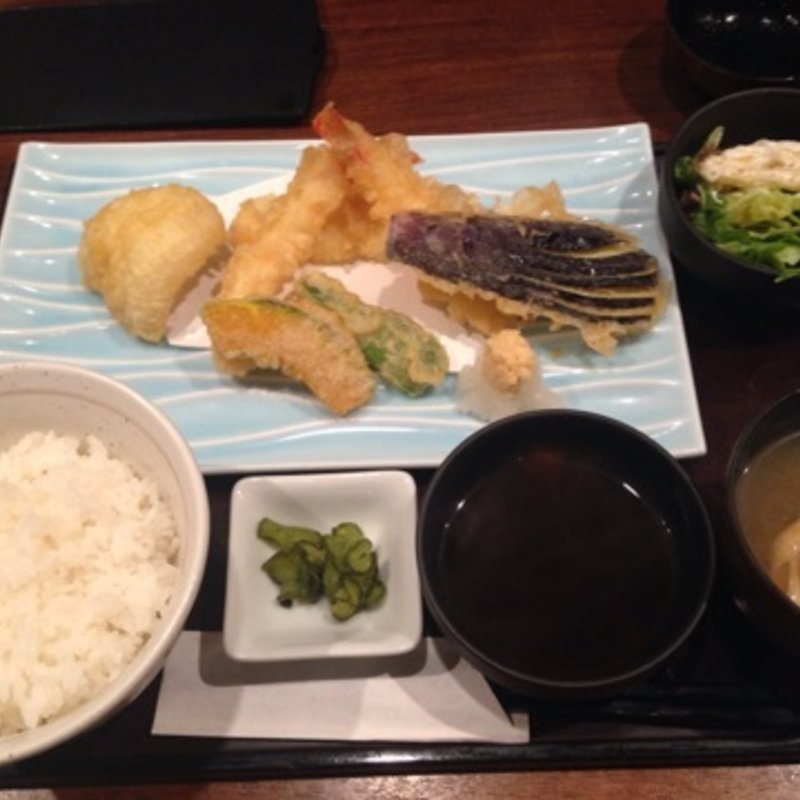 天ぷら定食(新宿　かなえ )