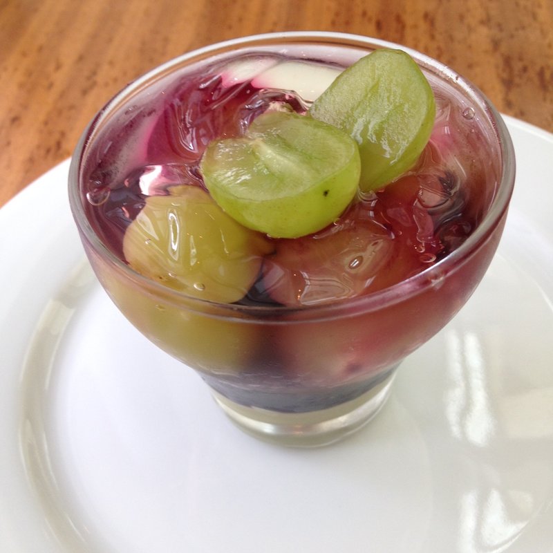 ピオーネとピスタチオのベリーヌ(フィオレンティーナ （Fiorentina）)