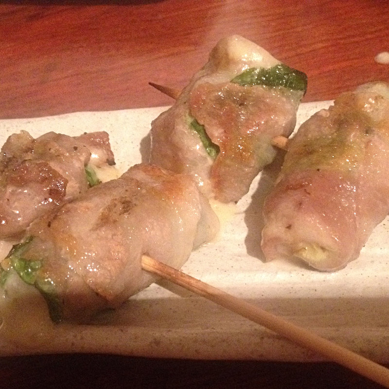 豚バラレタス巻き(炭火焼鳥よしだ )