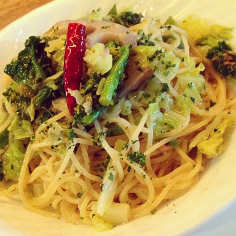 アンチョビソースの緑菜園風スパゲッティ(フリーカルチャー (Free Culture))