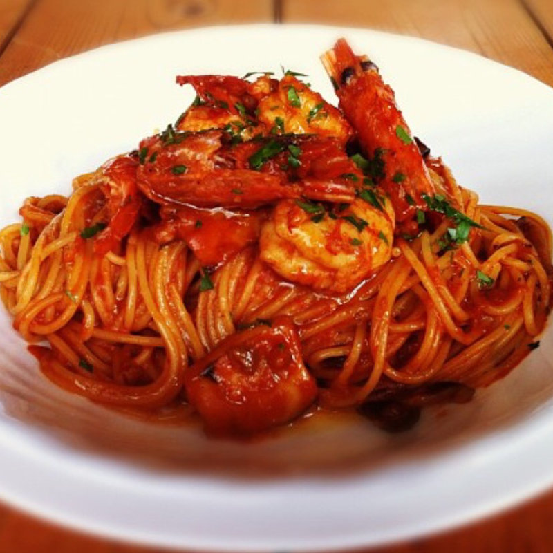 トマトとエビパスタ(フリーカルチャー (Free Culture))