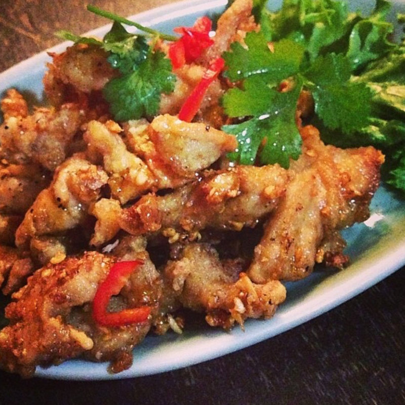 豚肉のスパイシー焼き(クルン・サイアム 六本木店)