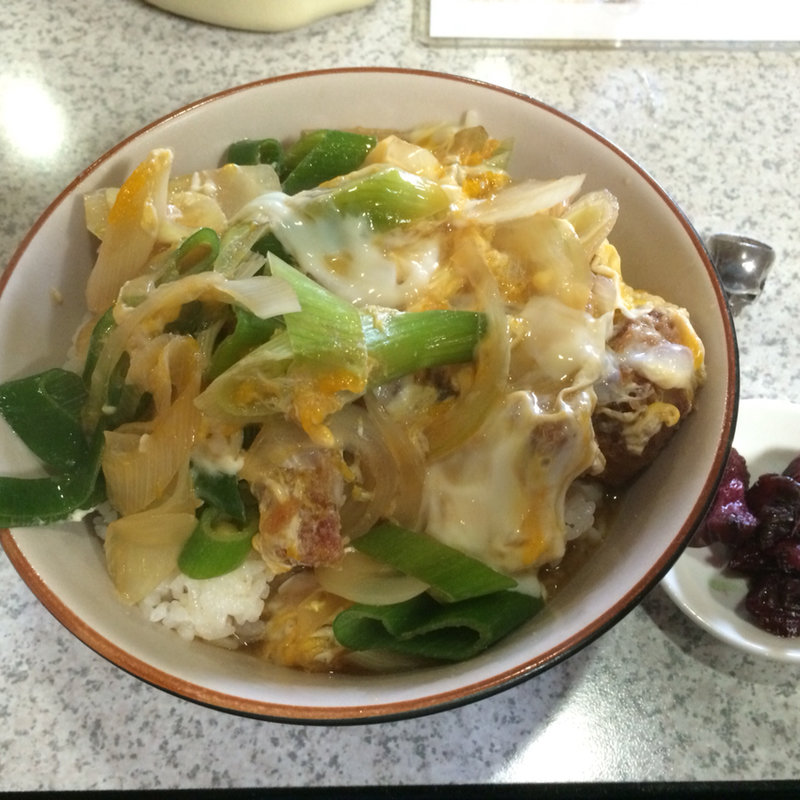 カツ丼(喫茶 リンド)