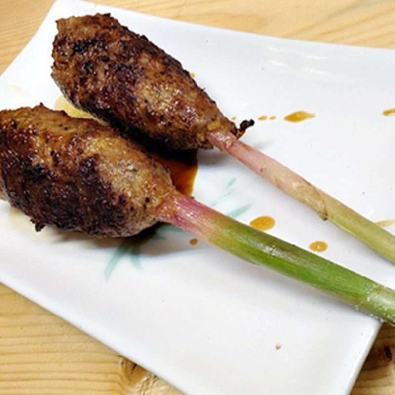 谷中だんご(もつ焼 でん 水道橋店)