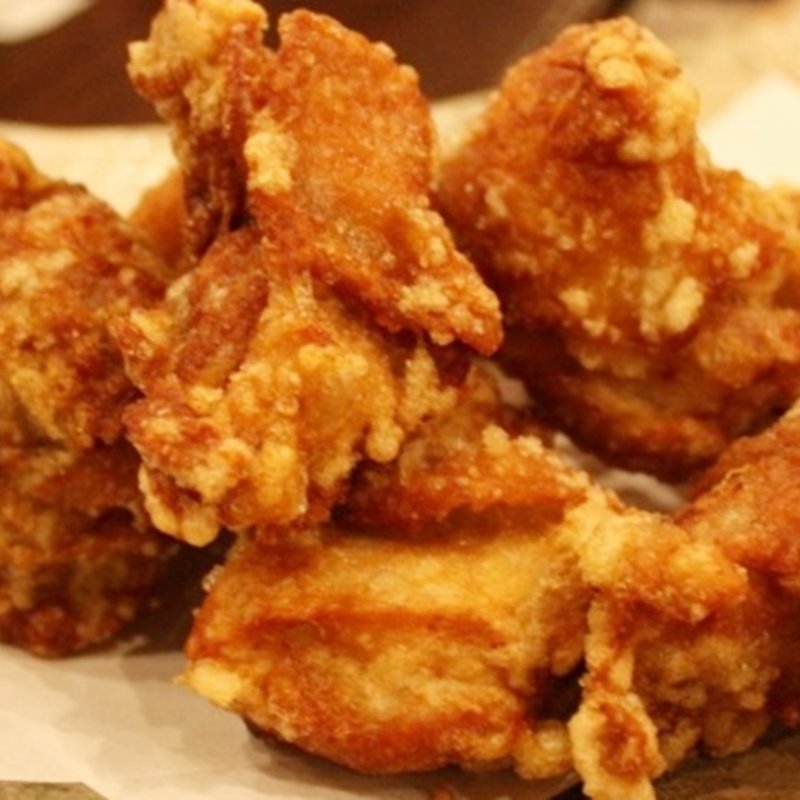 薩摩赤鶏塩唐揚げ(博多もつ鍋 幸とりもつえん KITTE丸の内店)