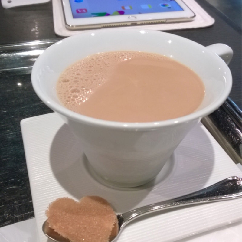 ロイヤルミルクティー(サロン・ド・テ オ・グルニエ・ドール （Salon de The AU GRENIER D'OR）)