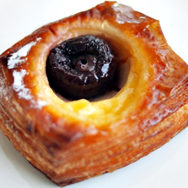 ダークチェリーのデニッシュ(ラトリエ デュ パン)