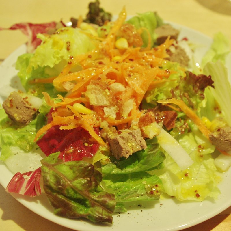 ランチのサラダ(フェスティーナレンテ （FESTINA LENTE）)