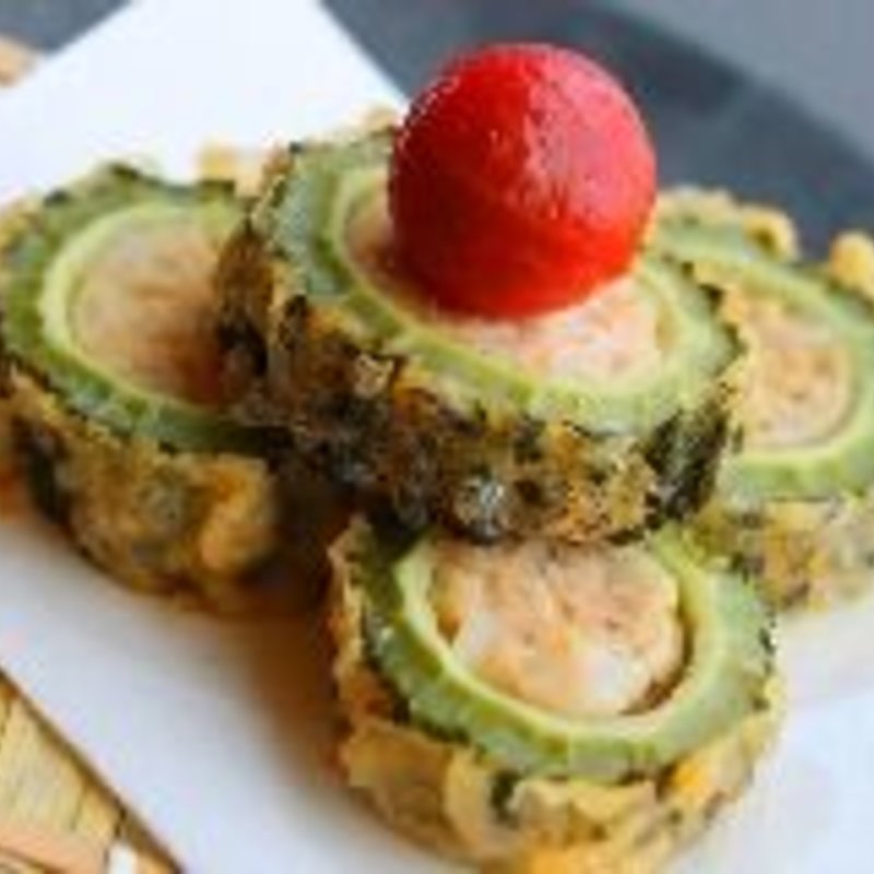 ゴーヤの鶏つくね唐揚げ(てんまい )