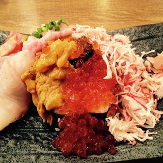 贅沢盛り!ネタが溢れる東京のこぼれ寿司が食べられるお店一覧