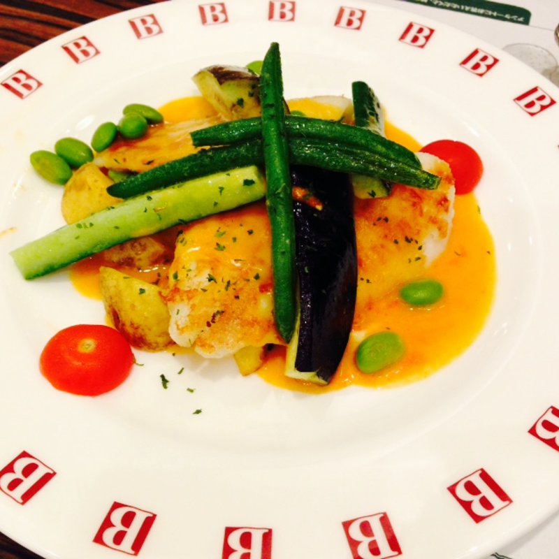 白身魚のグリル　エビ風味のクリームソース(バケット ゲートシティ大崎店)