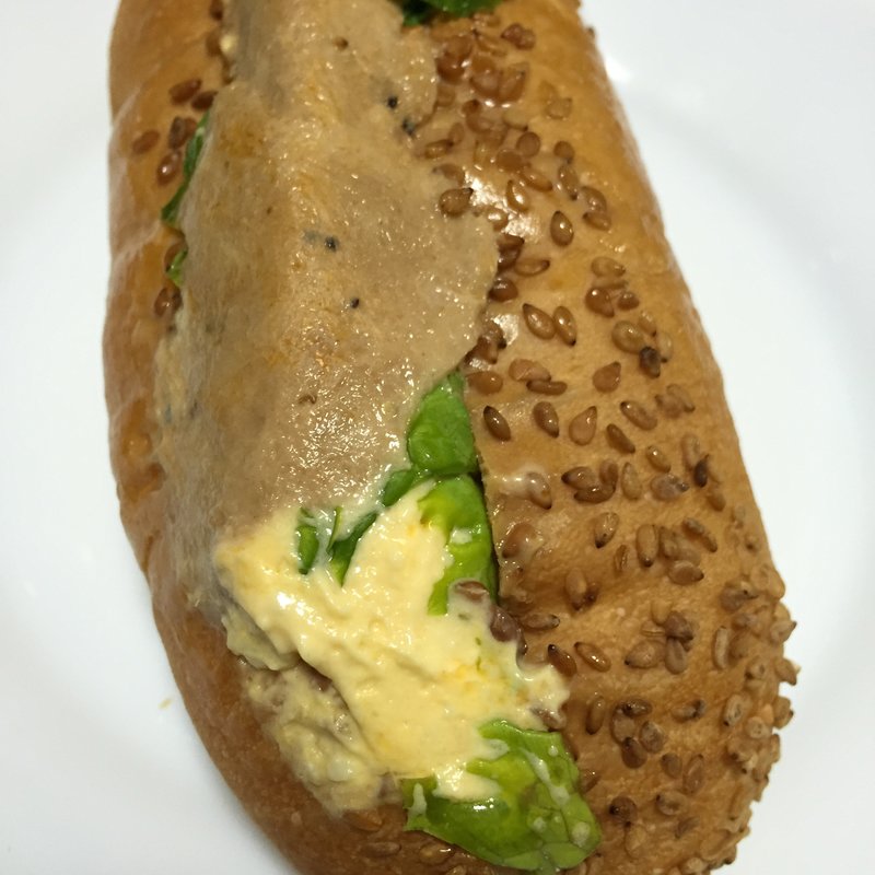 ツナ＆オムレツ(幸せの100円パン職人 桂千代原口店 )