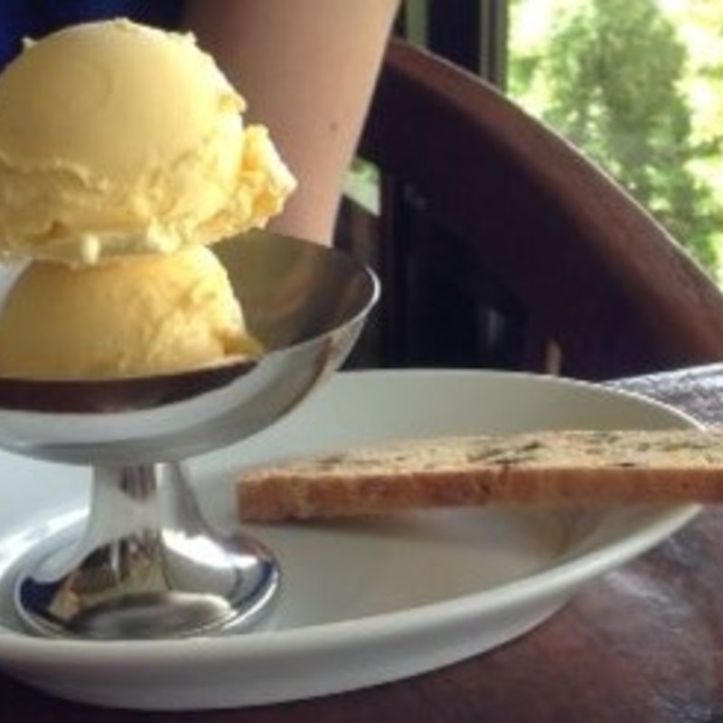 ヴァニラアイスクリーム　ビスコッティ添え(トラットリア セッテ ハイアット リージェンシー 京都 （trattoria sette）)
