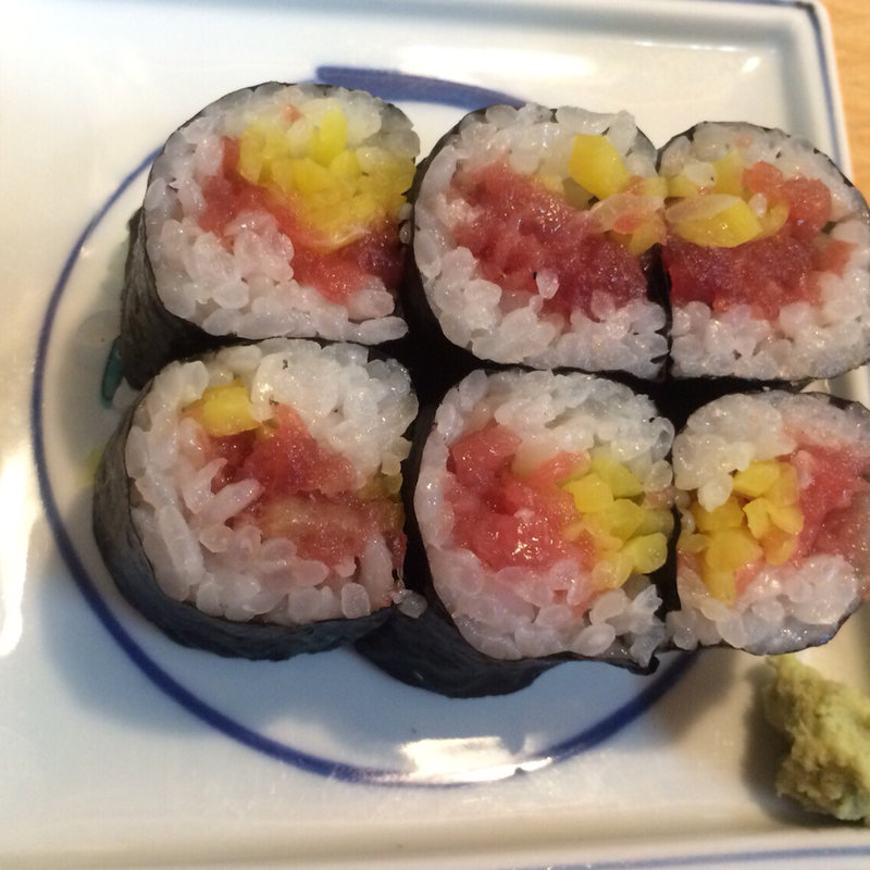 とろたく細巻(うまい鮨勘 築地市場店 （うまいすしかん）)