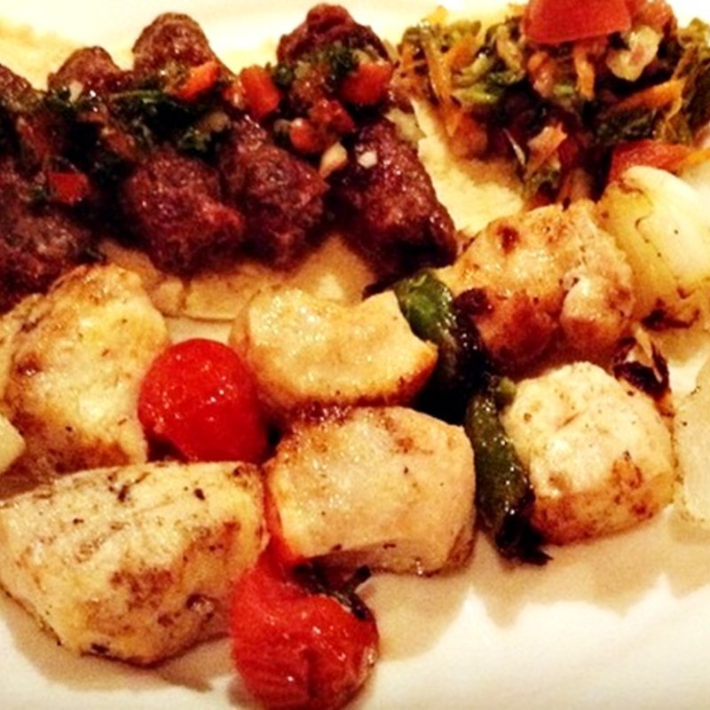 Bセットのシシカバブ(アラビア料理アル・アイン)