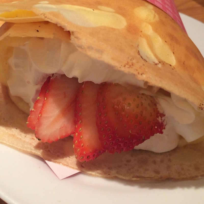 生クリームいちごカスタード(オレンジカウンティ 経堂店 )