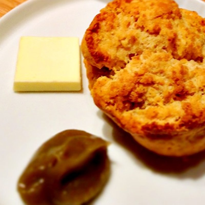 全粒粉スコーン(トラヤカフェ 青山店 （TORAYA CAFE）)