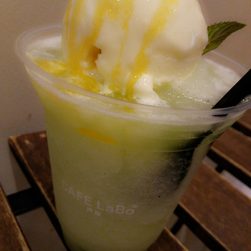 アップルミントスムージー(芦屋CAFELaBo)