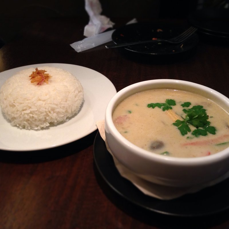 鶏もも肉のグリーンカレー(アジアンビストロDai 藤が丘店 （アジアンビストロ　ダイ）)