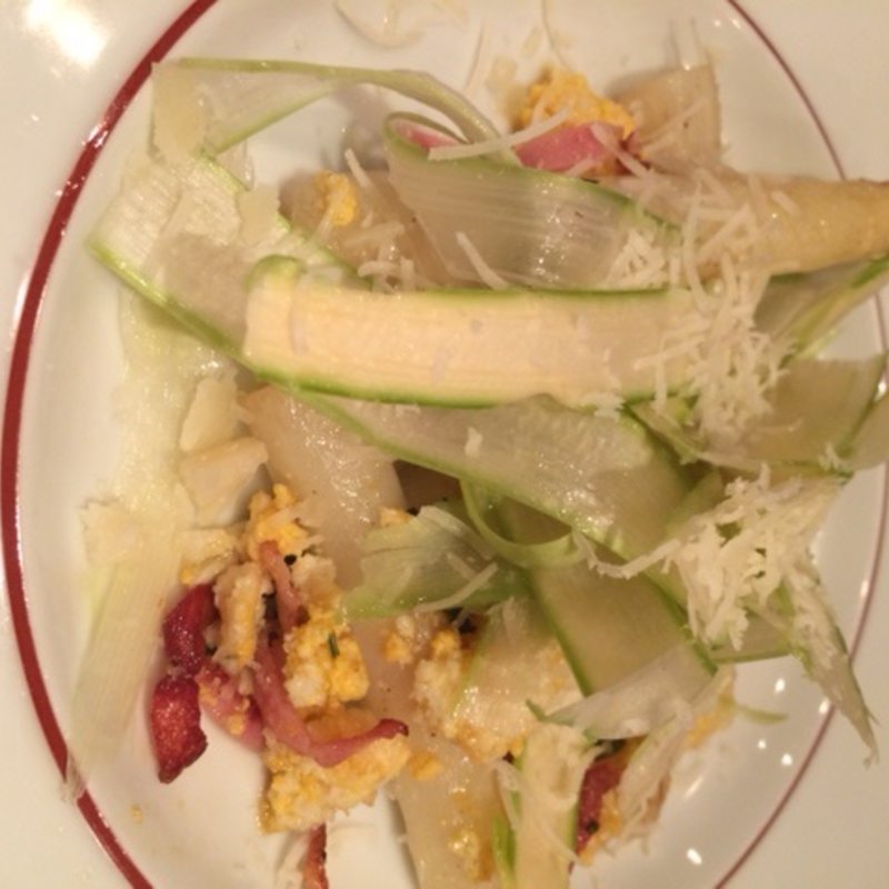 白アスパラのグリル(ビストロガブリ五反田店)