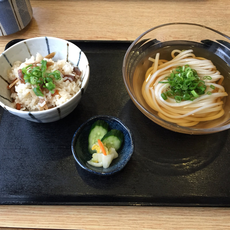 ひやかけうどん・炊き込みご飯セット(ひさや )