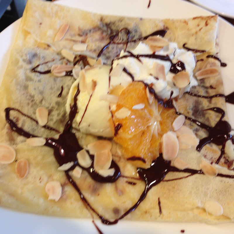 オレンジチョコクレープ(cafe oeuf)