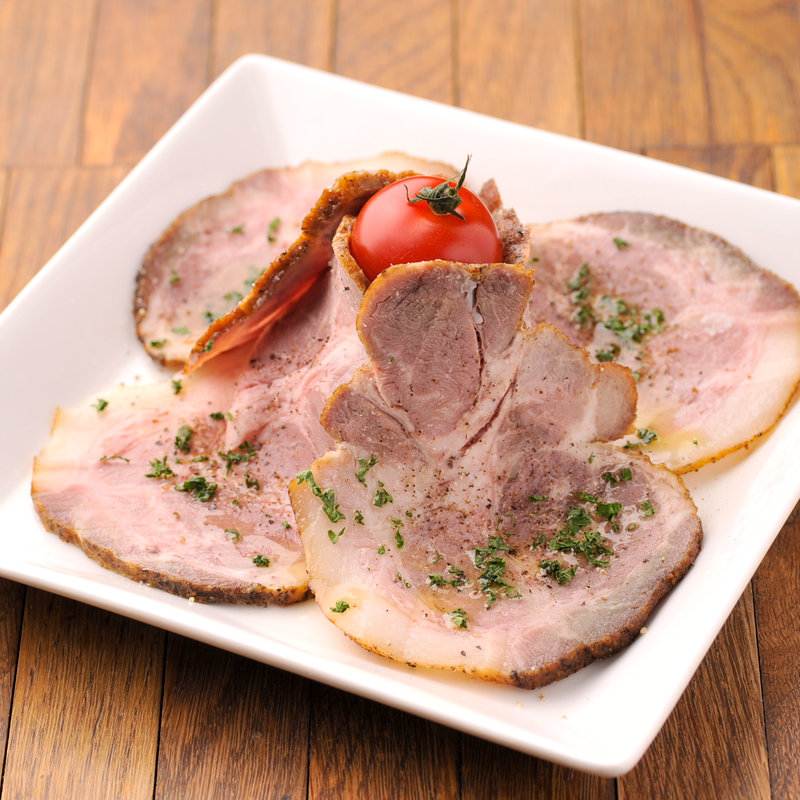 イタリア産ハムとサラミの盛り合わせ(ベルガモ （bERGAMO）)