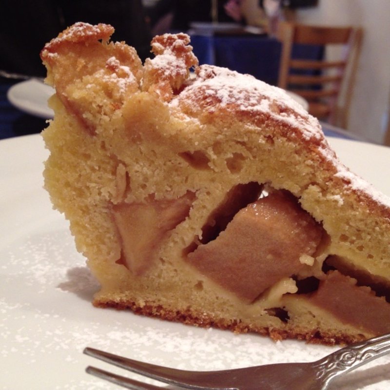 自家製りんごケーキ(パスタフローラ 仙川店 （Pasta Frolla）)