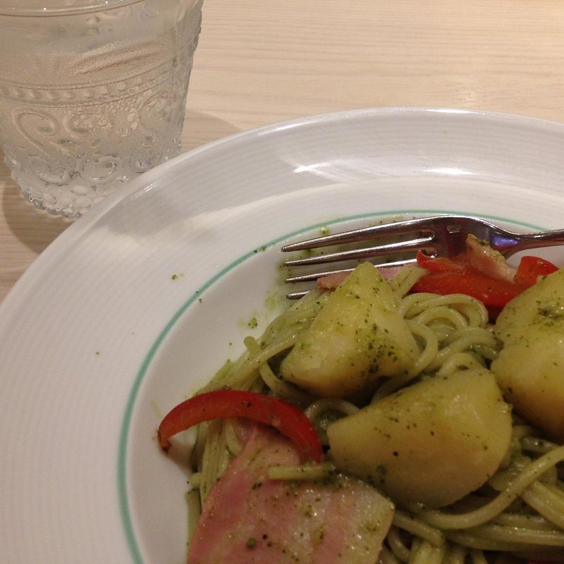 (お菓子の国のアリスカフェ （Alice Café）)