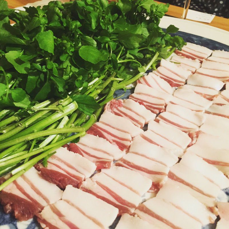 イノシシとクレソンの鍋(イタリア割烹 ワタリガラス)